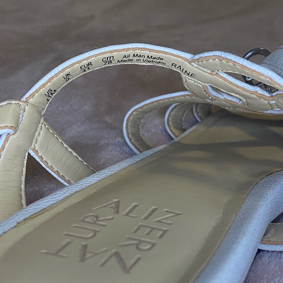 Naturalizer Sandals Size 11 - Picture 4 of 4